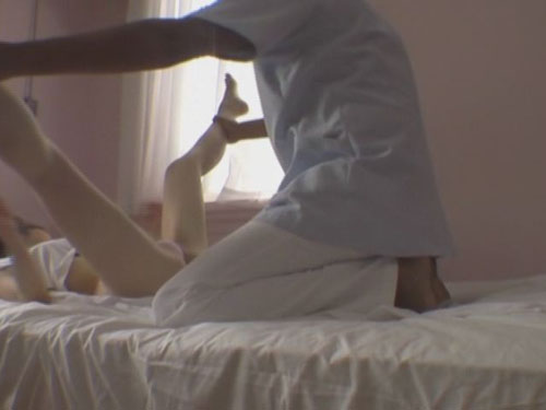 女子校陸上部専属整体師淫行マッサージ撮影