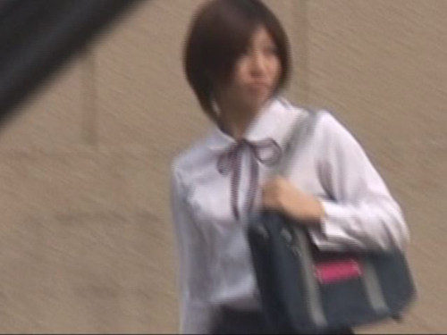 のこだわり パンチラといえば、やっぱりローアングルでしょ。